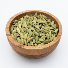 Load image into Gallery viewer, Cardamom pods in bowl